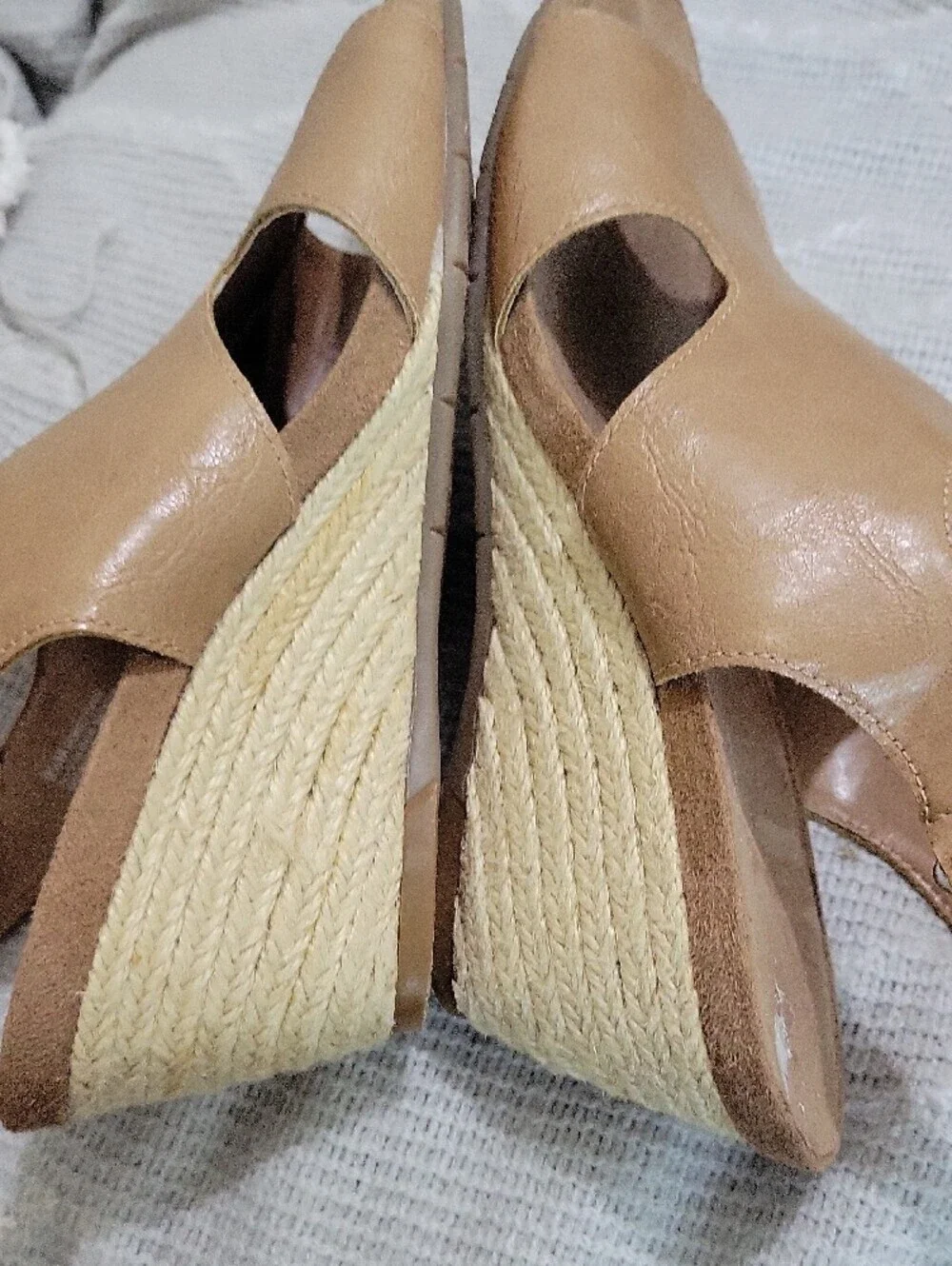 AEROSOLES Honey Cake Tan Open-Toe Espadrille Wedge Sandals Womens 9.5